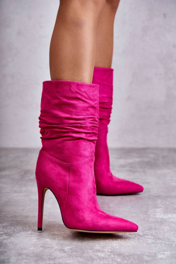 Women's Wrinkled Boots... 2