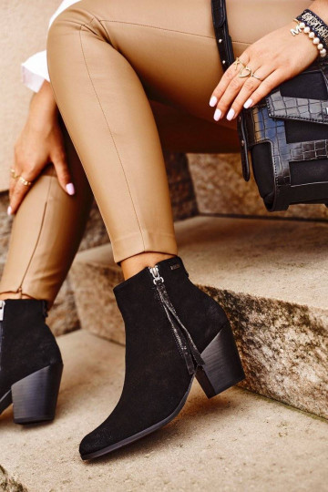 Women's Boots On Heel Suede...