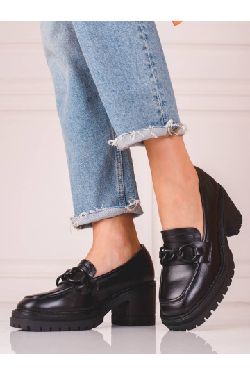 Women's moccasins black...