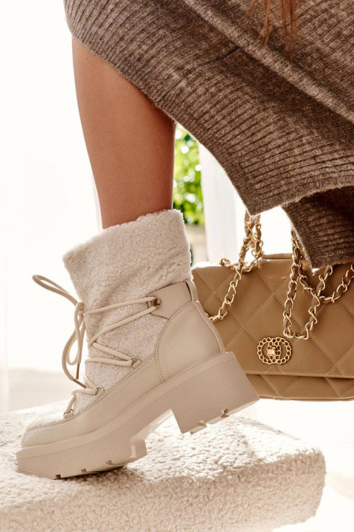 Women's snow boots with sheepskin...