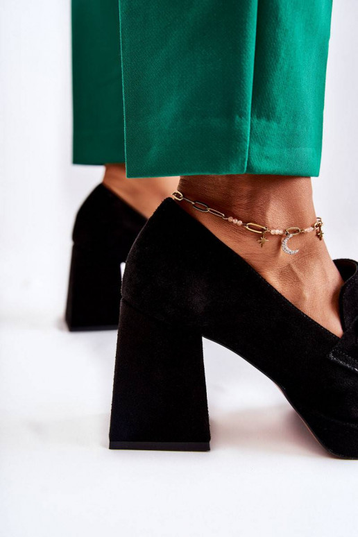 Suede Pumps With A Decorative Chain...