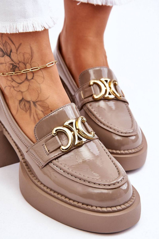 Fashionable Brogues Pumps On Massive...