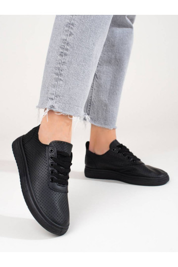 With elements of openwork...