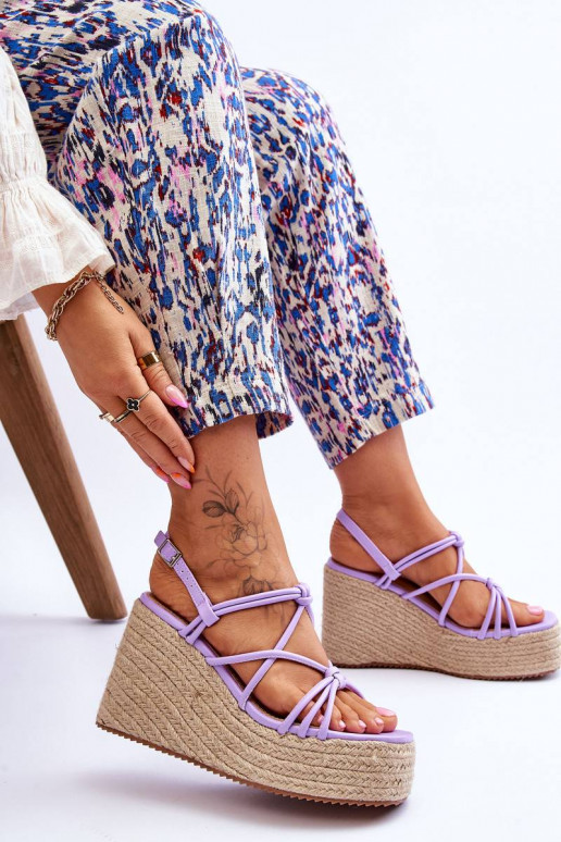 Fashionable Wedge Sandals With Braid...