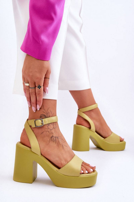 Fashionable Sandals On Massive Heel...