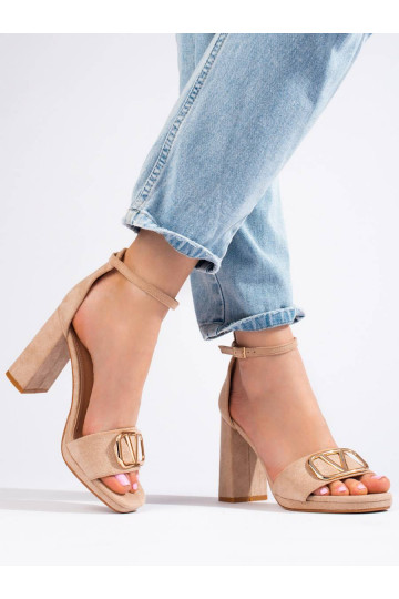 sandals beige Vinceza 2