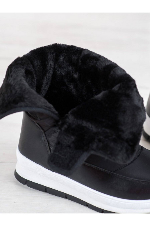 Black snow boots