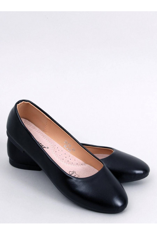 Ballerina shoes with leather insole...