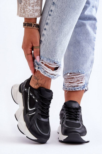 Women's Sports Sneakers... 2