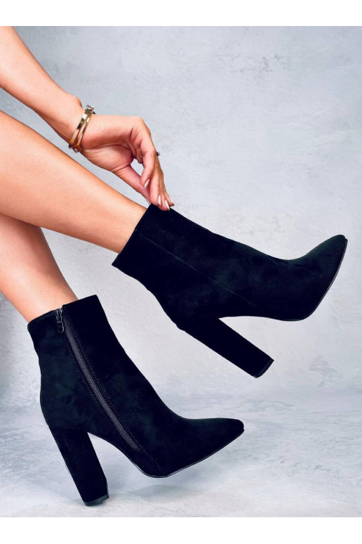 Heeled shoes RIVERS BLACK