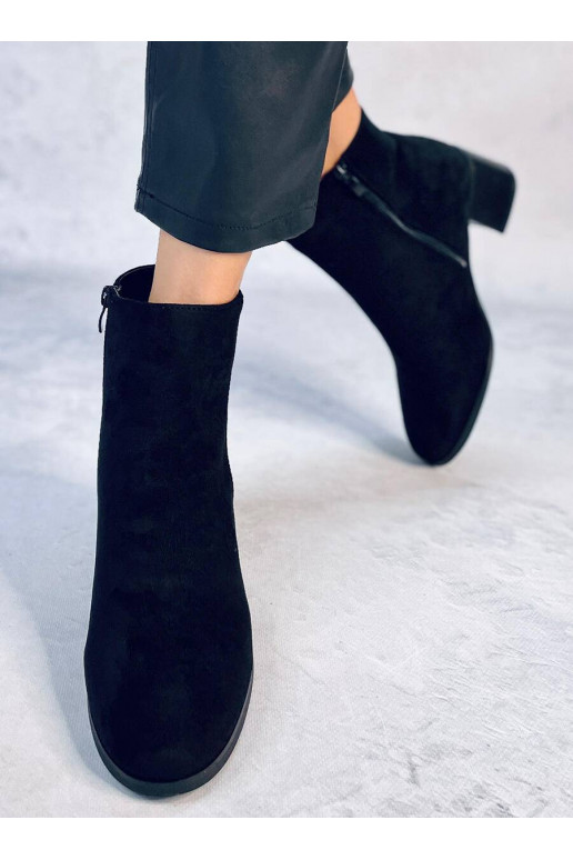 Heeled shoes ANNIE BLACK