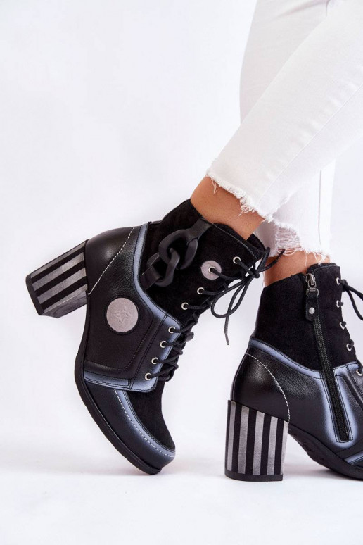 Women's leather boots Maciejka Black