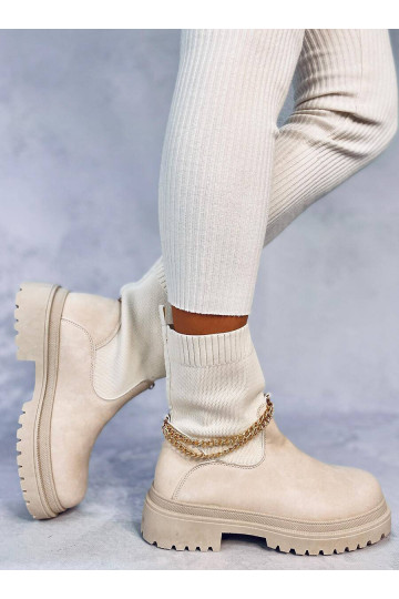 Boots with an elastic upper...