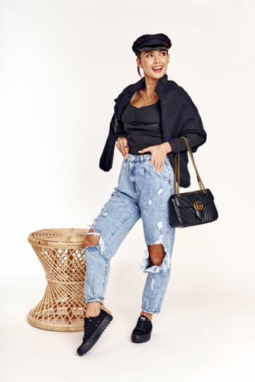 Women's Sneakers On A... 2