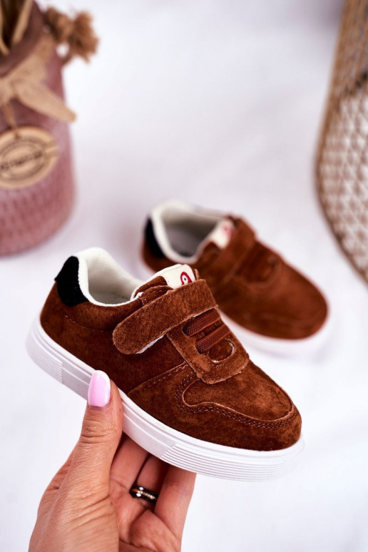 Children's casual shoes in brown color