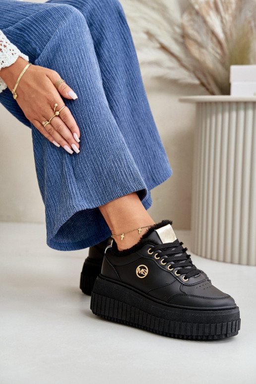 Sneakers model sports shoes insulated...