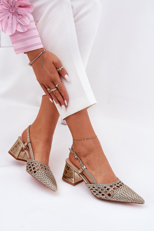 Heels With Braiding And Pointed Toes...