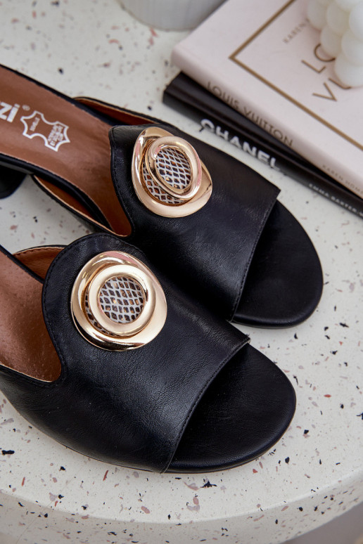 Elegant Women's Slippers On A Low...