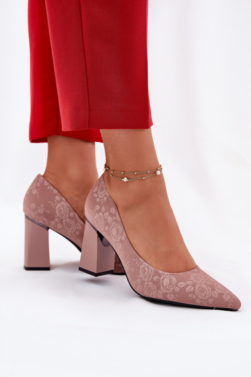 copy of Elegant Heels On A Heel In...