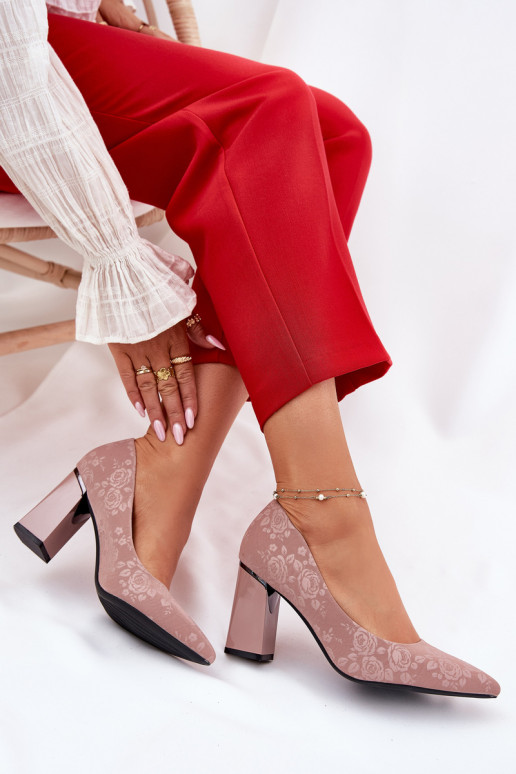 copy of Elegant Heels On A Heel In...
