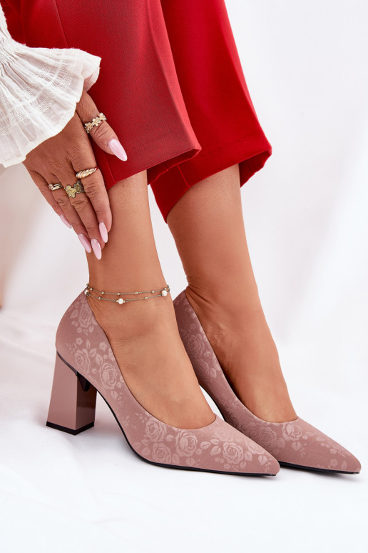 copy of Elegant Heels On A Heel In...