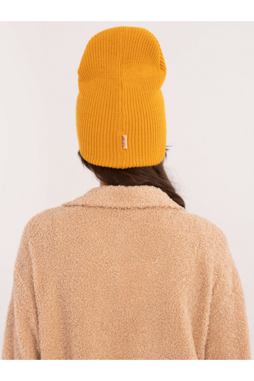 Kepurė tamsiai geltonos spalvos