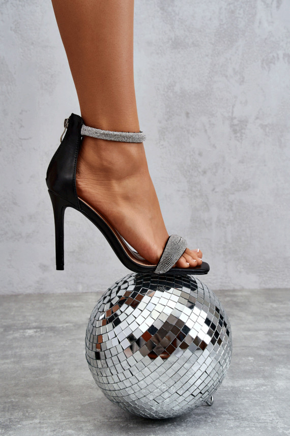 Elegant Sandals On A Heel Black Patricio