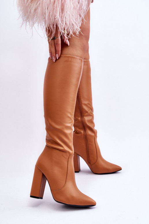 Classic Boots On A Post Camel Mayra