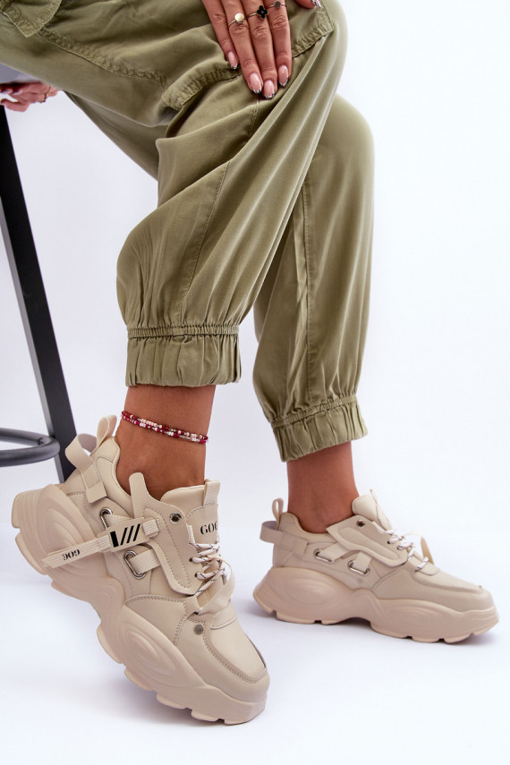 Sport Sneakers Shoes GOE MM2N4015 Beige