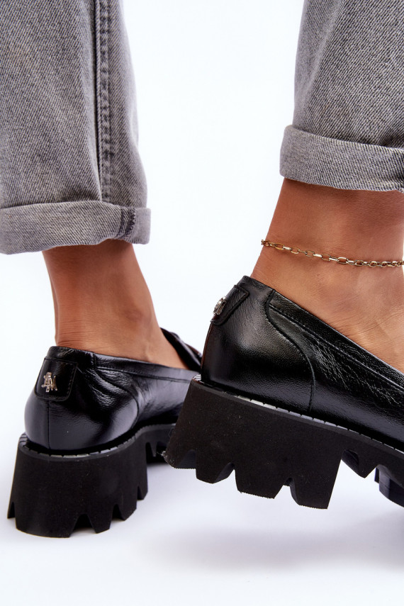 Women's Leather Loafers With Decorative Black Lyndani