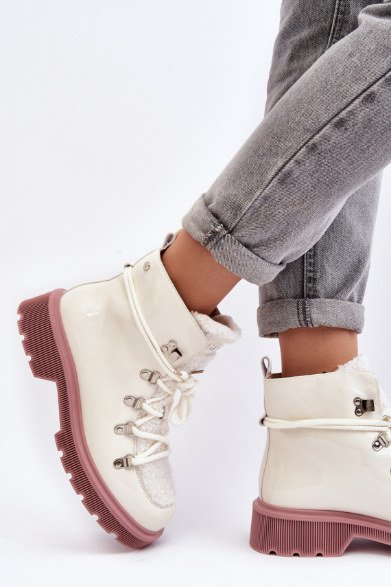 Women's Lacquered Leather Trapper Boots GOE MM2N4083 White
