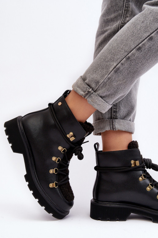 Leather Trapper Boots Women GOE MM2N4082 Black