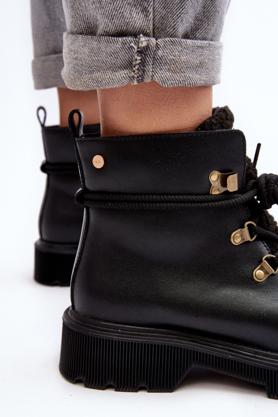 Leather Trapper Boots Women GOE MM2N4082 Black