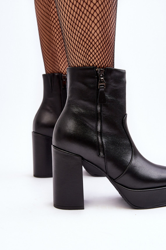 Women's Leather Ankle Boots On Heel And Platform Laura Messi 2690 Black