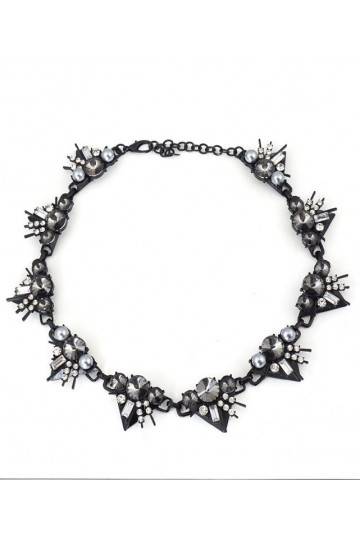 Kaklo papuošalas aukso spalvos