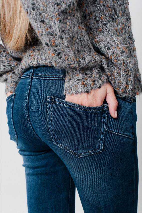 Išskirtinė gėlėta suknelė