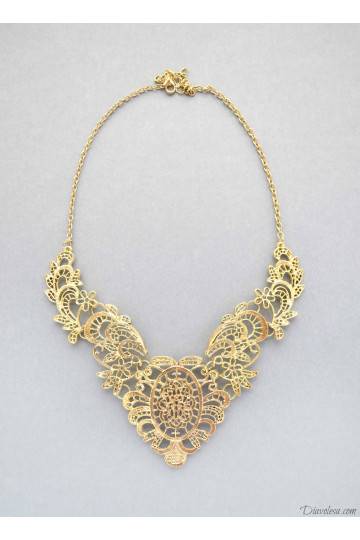 Kaklo papuošalas aukso spalvos