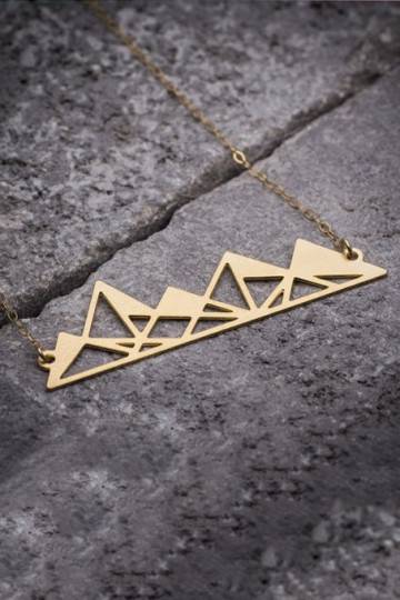 Kaklo papuošalas aukso spalvos