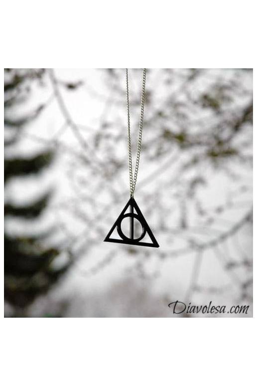 Deathly Hallows Necklace in Silver