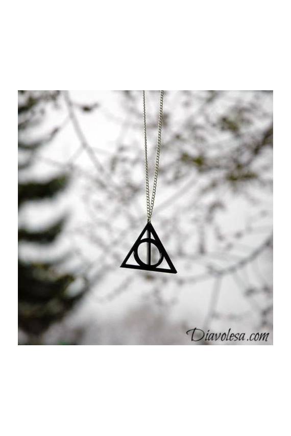 Deathly Hallows Necklace in Silver