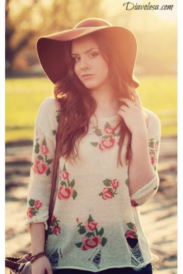 Flowery sweater 2