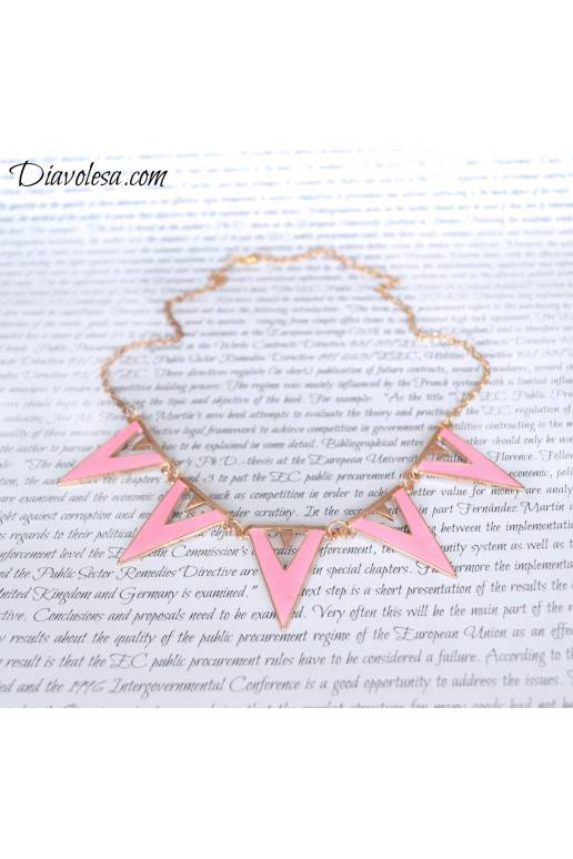 Kaklo papuošalas aukso spalvos