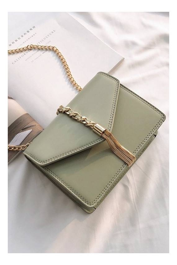 Mini purse with circle buckle