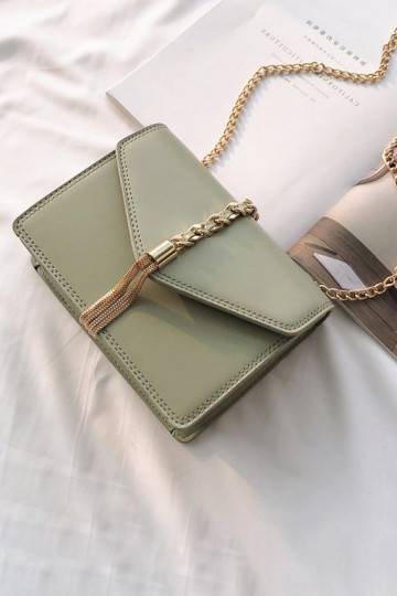 Mini purse with circle buckle 2