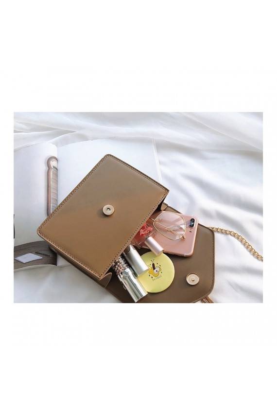 Mini purse with circle buckle