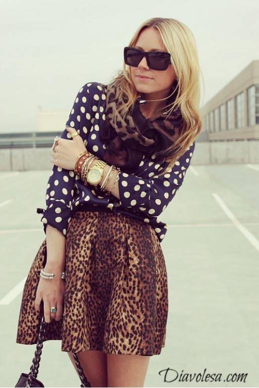 Sijonas su liūto galvomis  - 2