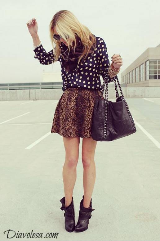 Sijonas su liūto galvomis  - 3