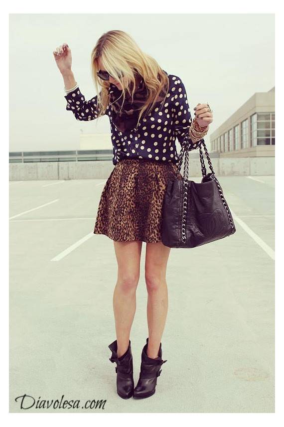 Sijonas su liūto galvomis  - 3