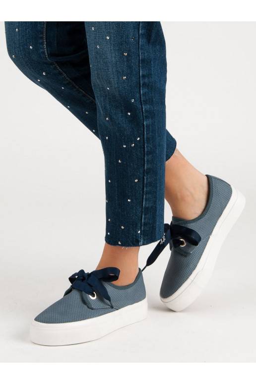 laisvalaikio batai su batraiščiais...