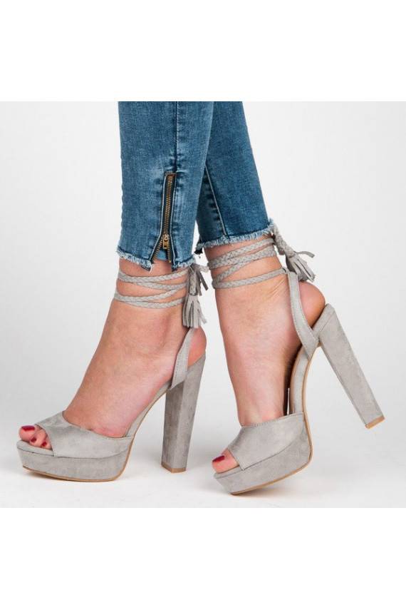 Gray high-heeled sandals VICES with bohemian details 1233-5G